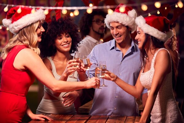 Office Christmas Party Do's and Don'ts Office Christmas Party Do's and Don'ts